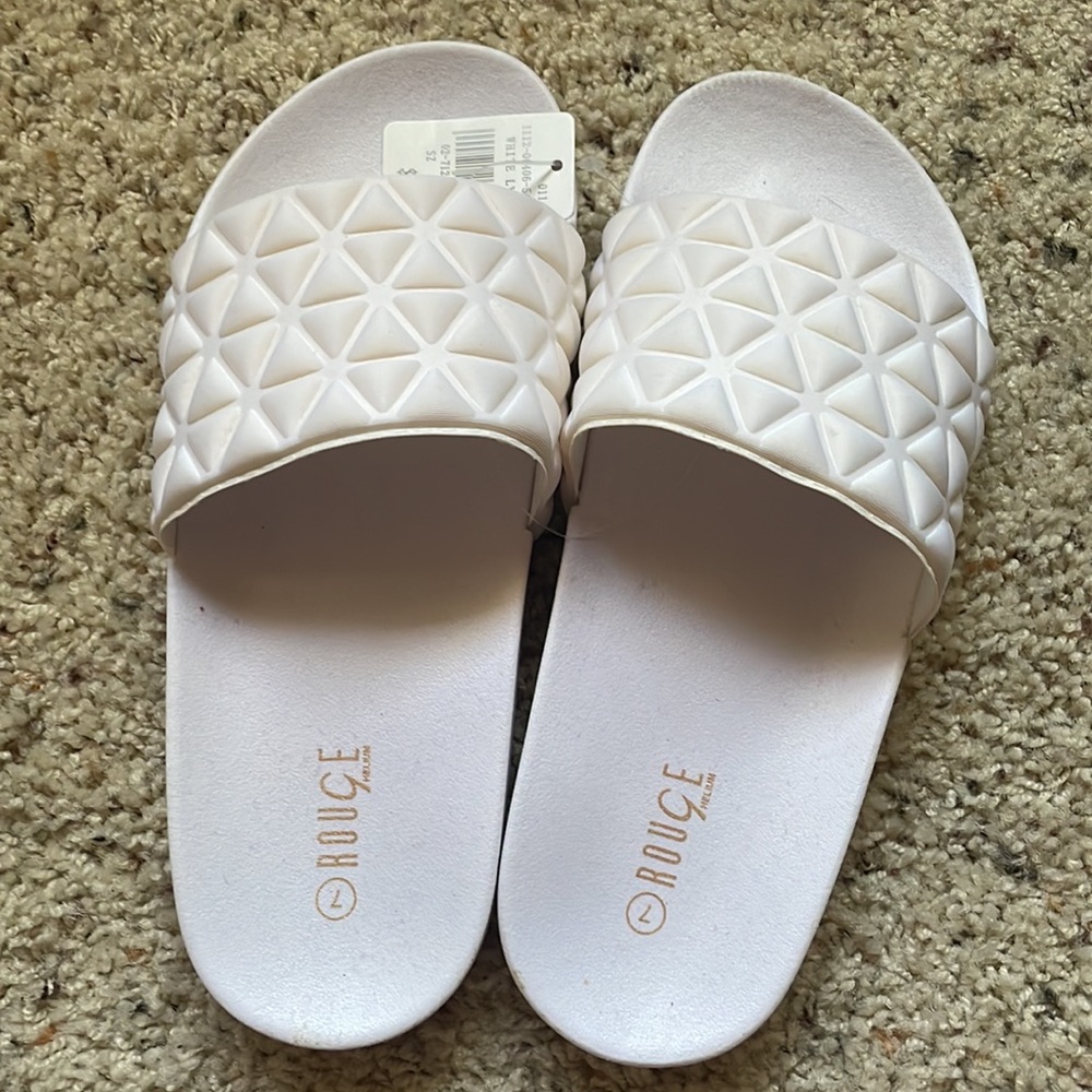 Womens slides